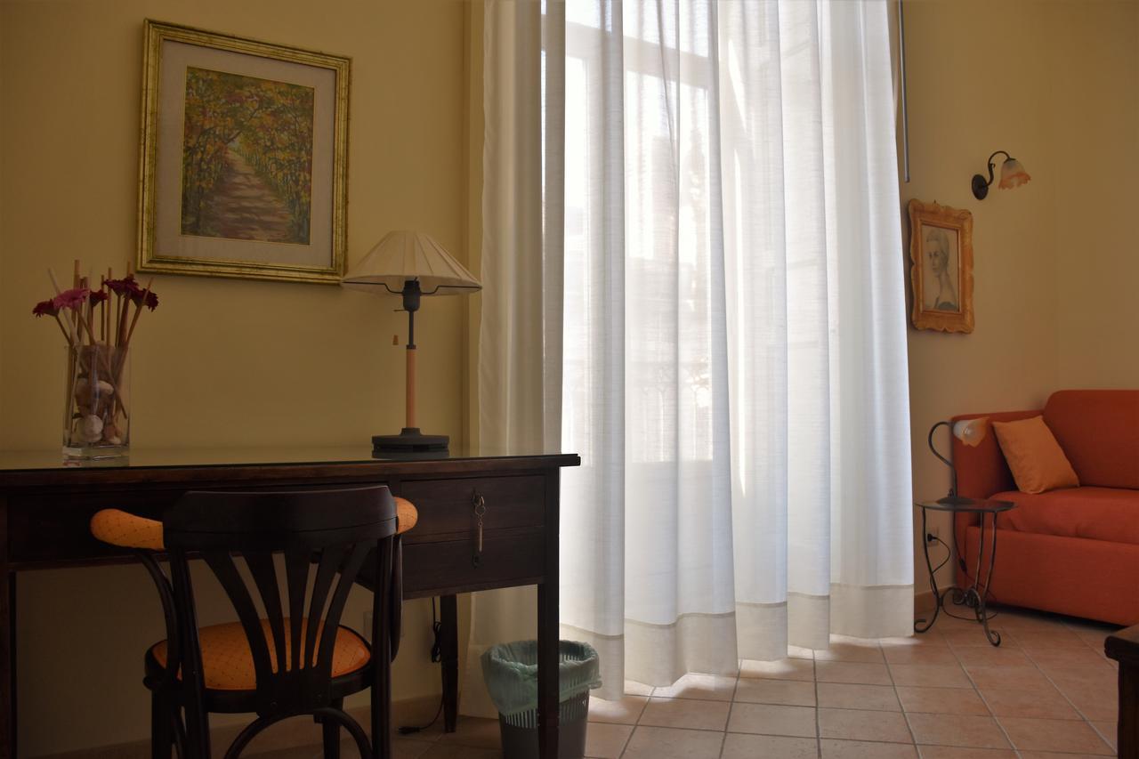 B&B Al Teatro Massimo カターニア エクステリア 写真