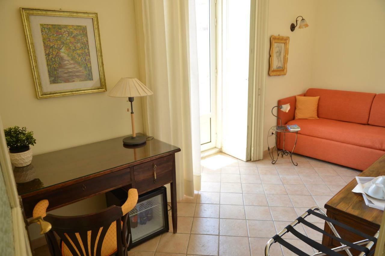 B&B Al Teatro Massimo カターニア エクステリア 写真