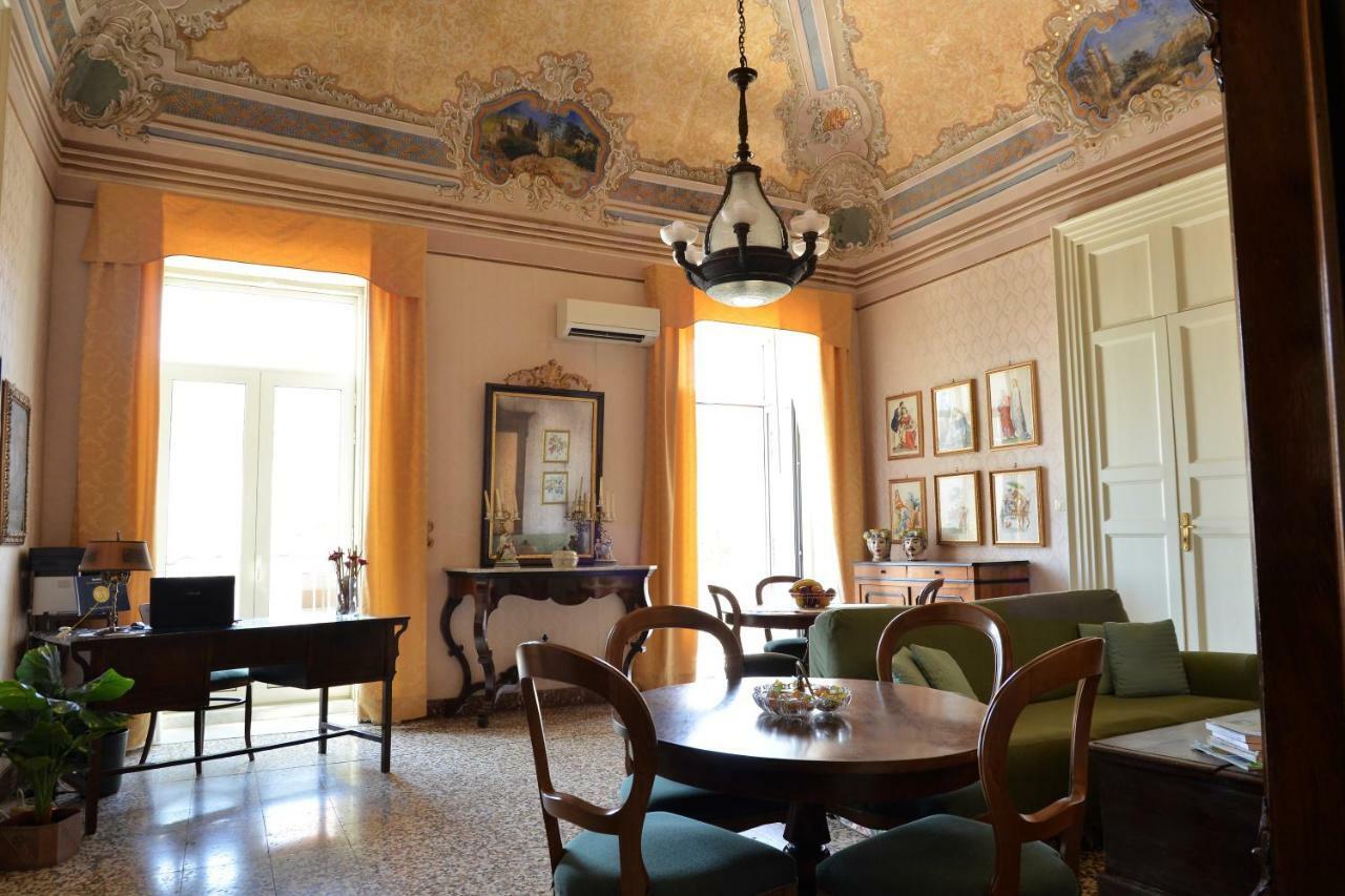 B&B Al Teatro Massimo カターニア エクステリア 写真