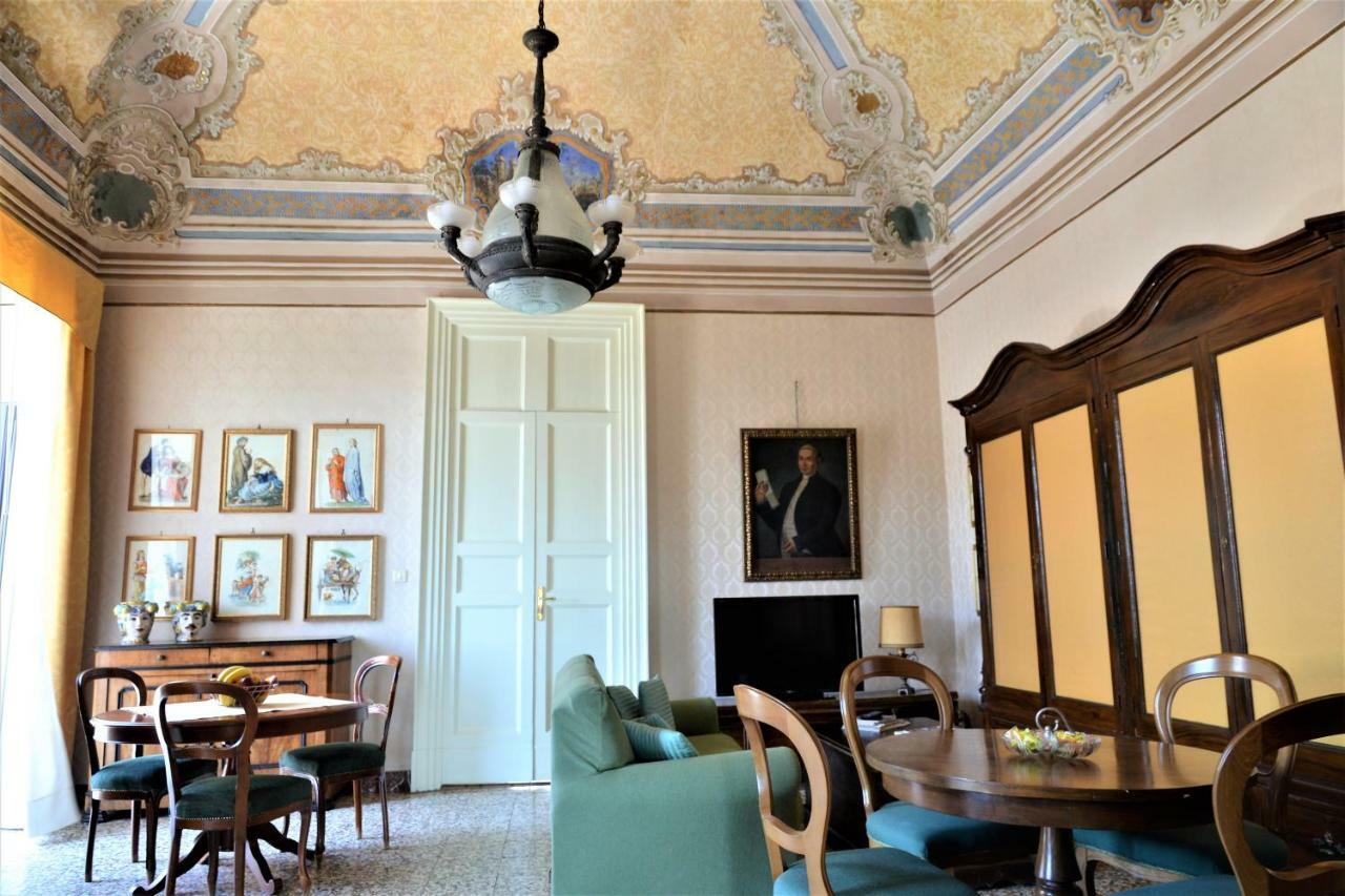 B&B Al Teatro Massimo カターニア エクステリア 写真